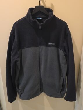 Columbia Two-Tone Black & Gray Kids Fleece Jacket